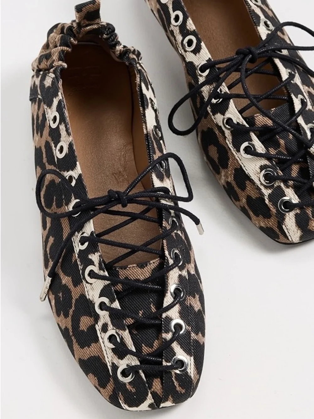 NWT GANNI Eyelets Lace Up Ballerina Flats!